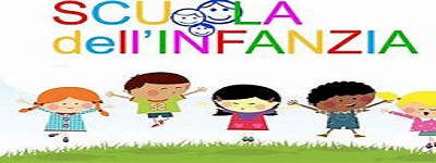 Scritta scuola dell'infanzia e bambini che si tengono per mano